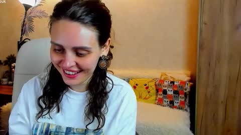 Snapshot of gloria_wood chatting on October 5, 8:16 pm Gloria Wood online show from October 5, 8:16 pm