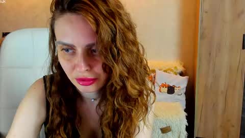 Gloria Wood online show from April 30, 8:57 pm