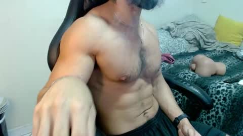 god hunkules online show from December 20, 7:10 pm