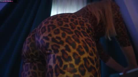 MesmErisse online show from October 1, 8:13 am