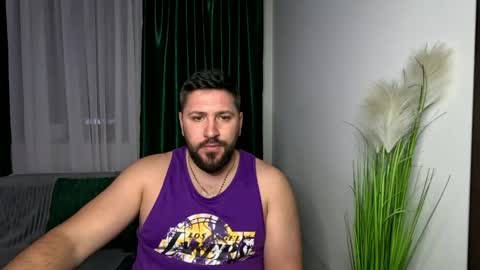 gold_alpha_boy online show from April 16, 7:03 pm