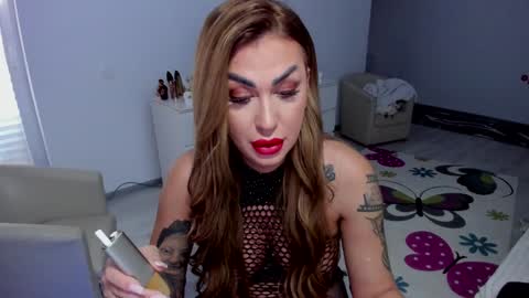 Nicole.. online show from January 26, 9:19 am