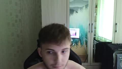 Golden boyyy21 online show from April 19, 8:59 am