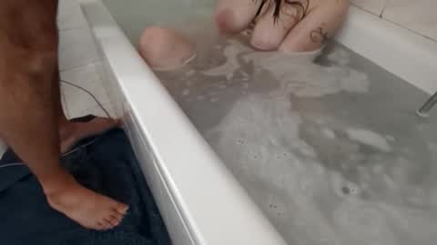 goldengiulia online show from March 5, 5:00 pm