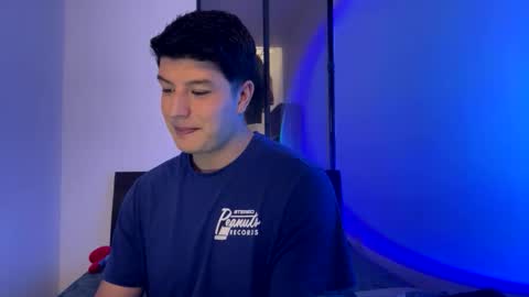 goldenknight33 online show from November 27, 4:47 pm