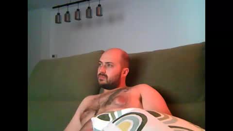 goldenspainboy online show from October 31, 7:03 pm