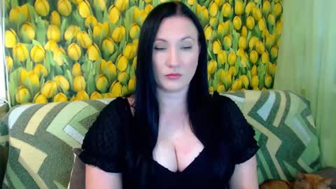 Snapshot of goldmoonn chatting on February 26, 1:11 pm goldmoonn online show from February 26, 1:11 pm