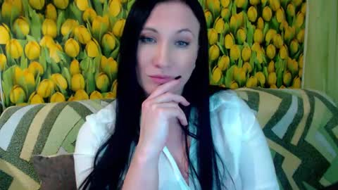 Snapshot of goldmoonn chatting on March 1, 4:00 pm goldmoonn online show from March 1, 4:00 pm