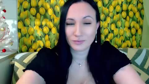 Snapshot of goldmoonn chatting on January 6, 11:40 am goldmoonn online show from January 6, 11:40 am
