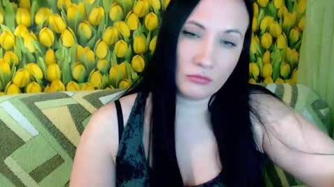 Snapshot of goldmoonn chatting on February 17, 6:17 pm goldmoonn online show from February 17, 6:17 pm