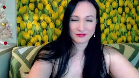 Snapshot of goldmoonn chatting on January 19, 5:07 pm goldmoonn online show from January 19, 5:07 pm
