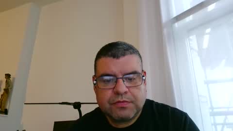 Snapshot of gomezgonz5 chatting on October 3, 4:26 pm gomezgonz5 online show from October 3, 4:26 pm