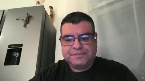 Snapshot of gomezgonz5 chatting on October 16, 7:24 pm gomezgonz5 online show from October 16, 7:24 pm