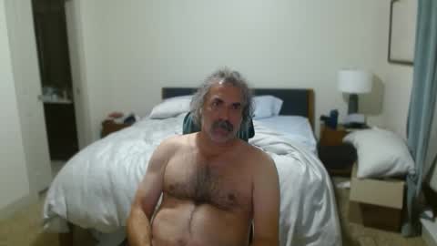 Snapshot of gopher988 chatting on October 9, 4:40 am gopher988 online show from October 9, 4:40 am
