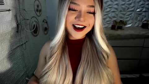 Amanda rose online show from October 31, 1:44 pm