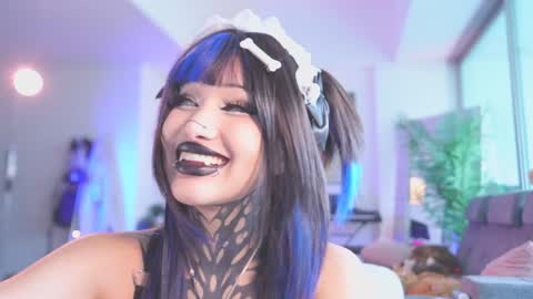 sophie  Special celebration a the beach 300k followers 3011 and 0112   online show from November 26, 7:43 pm