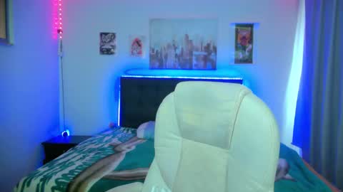 goth_minerva online show from February 3, 1:48 pm