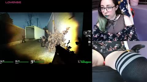 gothic_cutie online show from April 18, 8:09 pm