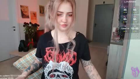 traumfrau Kira angel face devil eyes I SELL A LOT VIDEO IN GALLERY online show from February 28, 11:14 am