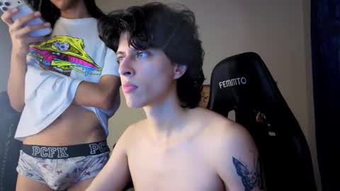 angelito tu novio online show from December 1, 11:25 pm