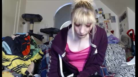 gracielynne1989 online show from April 22, 6:59 pm