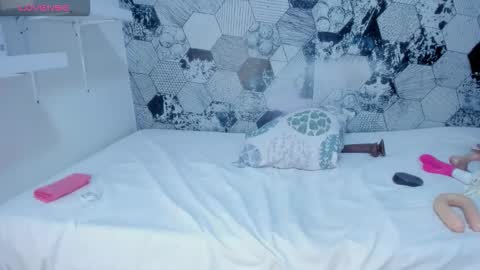 Snapshot of grandmother_milf chatting on October 4, 12:52 am Mi Name is violeta online show from October 4, 12:52 am