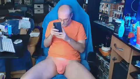 Christopher online show from February 15, 2:14 am