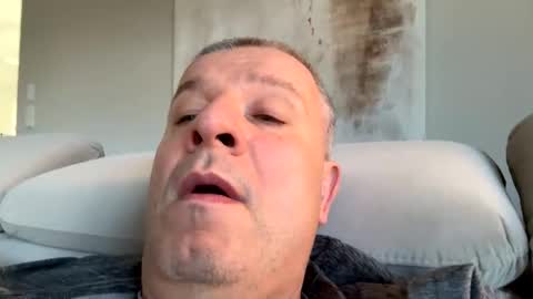 grau197077 online show from November 20, 9:41 am