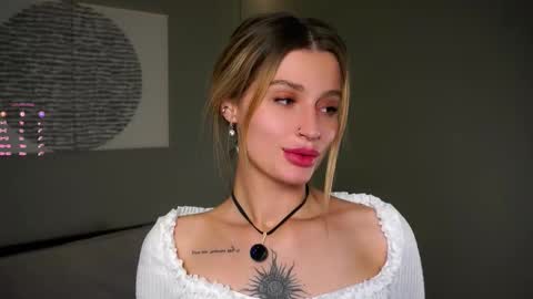 Kelly online show from December 19, 2:56 pm