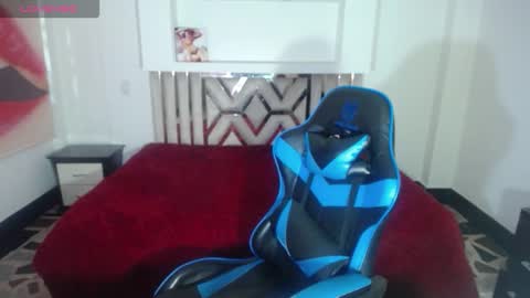 Snapshot of greiccy_20 chatting on September 17, 8:34 pm GREICCY online show from September 17, 8:34 pm