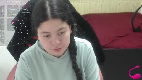 Snapshot of greiccy_20 chatting on October 21, 4:50 am GREICCY online show from October 21, 4:50 am