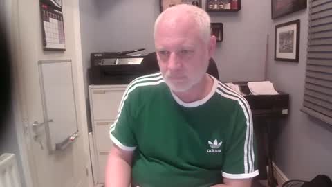 greyfox_6000 online show from January 29, 4:19 pm