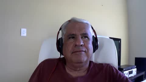 grisa01 online show from April 16, 12:49 pm