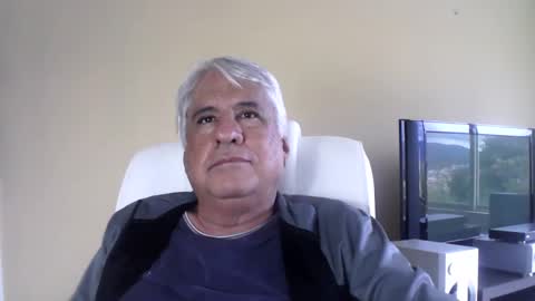 grisa01 online show from May 19, 1:40 pm