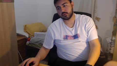 Snapshot of gsendra chatting on February 19, 2:22 pm gsendra online show from February 19, 2:22 pm