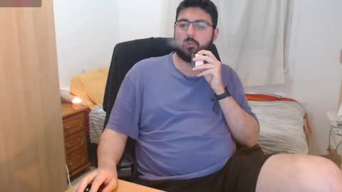 Snapshot of gsendra chatting on March 12, 10:28 pm gsendra online show from March 12, 10:28 pm