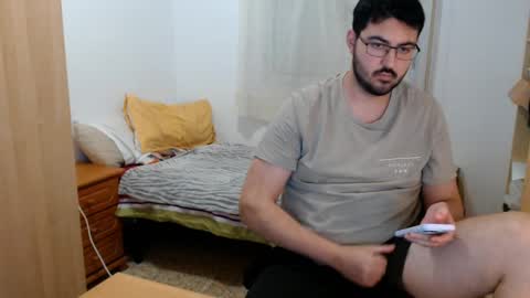 Snapshot of gsendra chatting on January 13, 3:15 pm gsendra online show from January 13, 3:15 pm