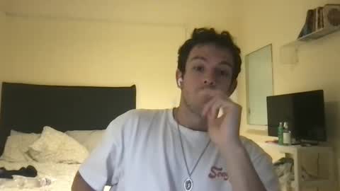 Snapshot of guapogringo03 chatting on September 22, 10:47 pm guapogringo03 online show from September 22, 10:47 pm