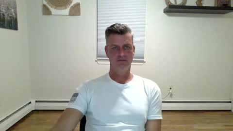 Snapshot of gudguy2025 chatting on October 26, 1:17 am gudguy2025 online show from October 26, 1:17 am