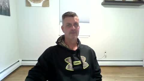 Snapshot of gudguy2025 chatting on October 13, 2:30 pm gudguy2025 online show from October 13, 2:30 pm