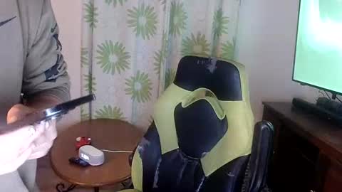 guillaume666286050 online show from June 14, 6:37 am