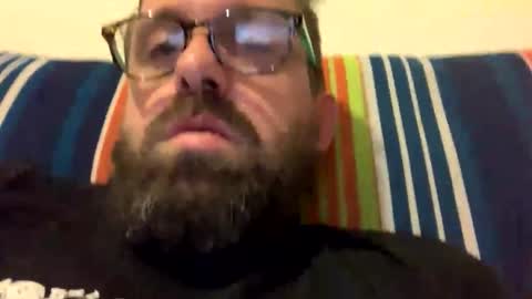 guisepperuiz online show from November 23, 8:23 am