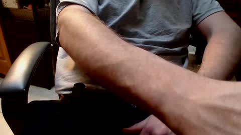 Snapshot of guitarguru420 chatting on February 25, 11:26 pm newbies online show from February 25, 11:26 pm
