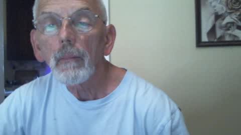 Snapshot of gulfcoast1952 chatting on January 11, 2:58 pm Roy online show from January 11, 2:58 pm