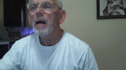 Snapshot of gulfcoast1952 chatting on February 15, 2:22 pm Roy online show from February 15, 2:22 pm
