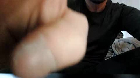 gunnarssonbenni33 online show from February 28, 5:39 pm