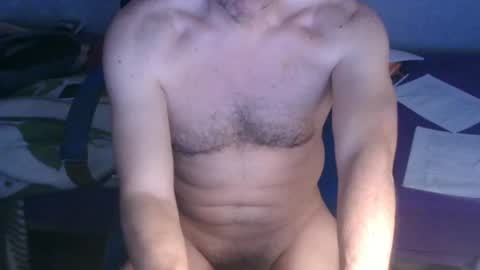 gusanito_enano online show from May 1, 6:13 pm