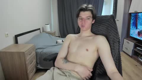 guy_liam1 online show from April 11, 8:18 am