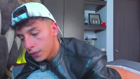 Gabriel online show from January 14, 2:19 am