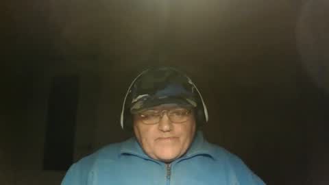 Snapshot of guyboy73 chatting on October 3, 2:10 am guyboy73 online show from October 3, 2:10 am